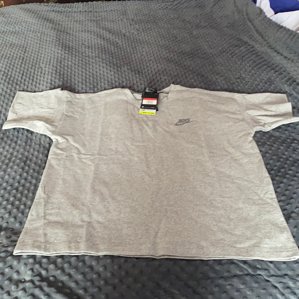 Nike men’s t-shirt